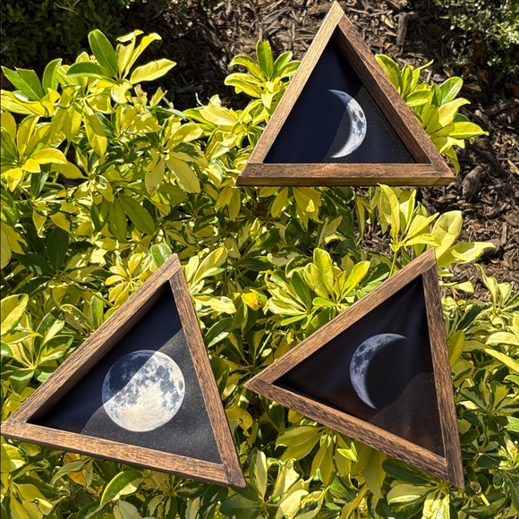 Wooden Triangle Moon Phase Decor set of 3 - Picture 10 of 10